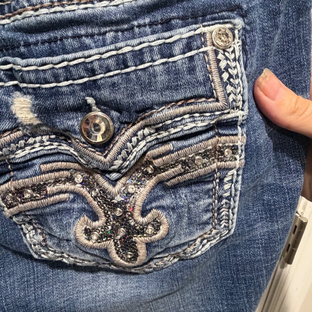 Rock Revival Womens Vien Capri Jeans Embellished Fleur De Lis Blue Size 32 - Picture 7 of 16